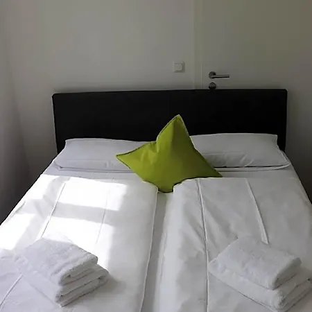 Meywohnen Stadthaus 3*